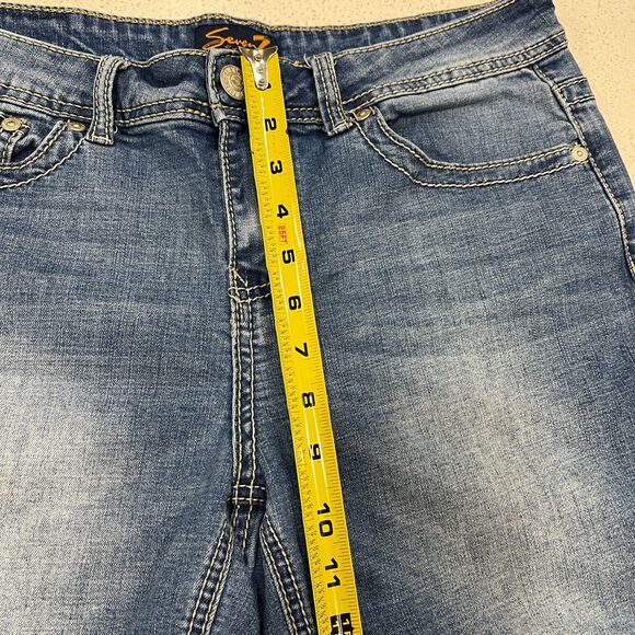 Seven7 Women's Shorts with Embroidered Pockets Size 12 - Picture 8 of 10